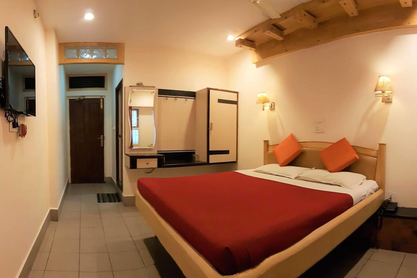 Fabhotel Kinnera Comforts Railway Station Визакхапатнам Екстериор снимка