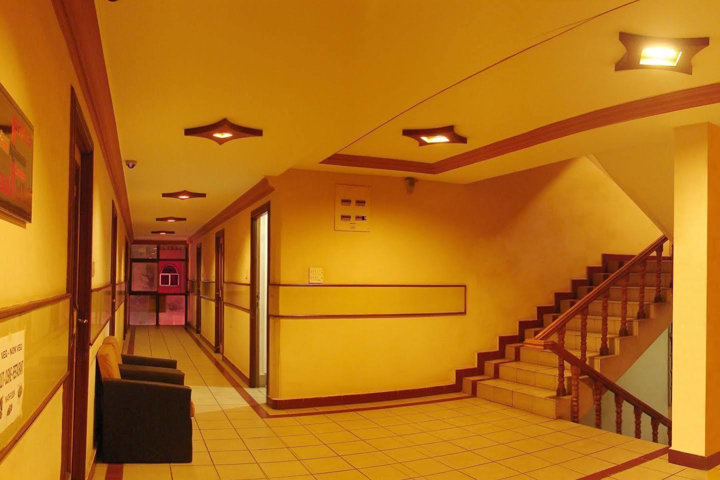 Fabhotel Kinnera Comforts Railway Station Визакхапатнам Екстериор снимка